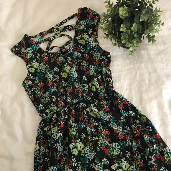 XHILIRATION Strappy Floral Elastic Waist Dress - Picture 2 of 4